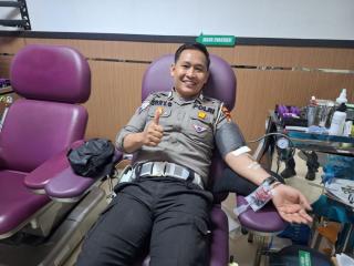 Jelang Hari Lalu Lintas, Satlantas Polresta Pekanbaru Gelar Donor Darah