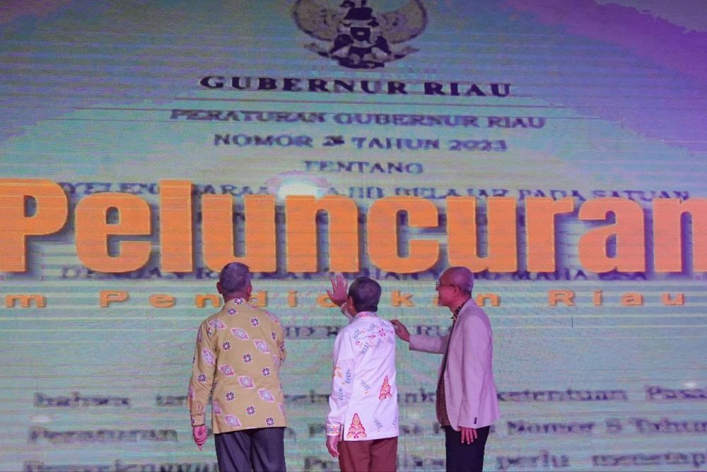 Pertama di Indonesia, Riau Deklarasikan Pendidikan Berbasis AI