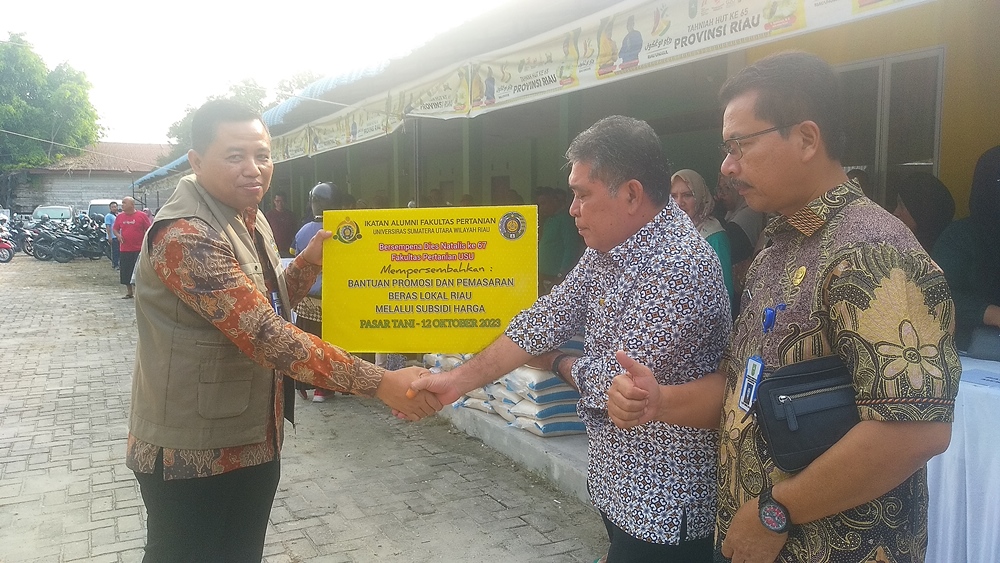 Dorong Masyarakat Gunakan Beras Lokal, Dinas PTPH Gelar Pasar Tani
