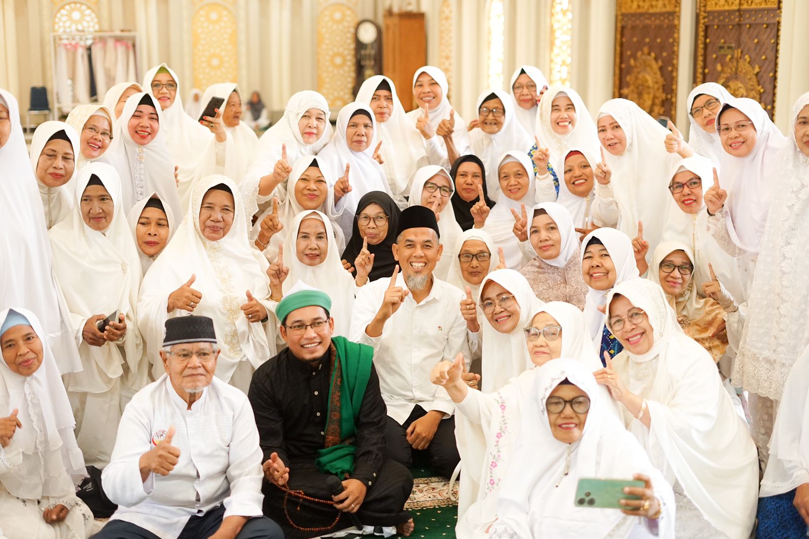 Wako Paisal Hadiri Tablig Akbar Memperingati Maulid Nabi Muhammad SAW di Masjid Muslimin