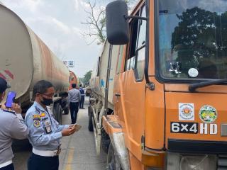 Dishub Riau Tilang 296 Unit Kendaraan Angkutan di Dumai