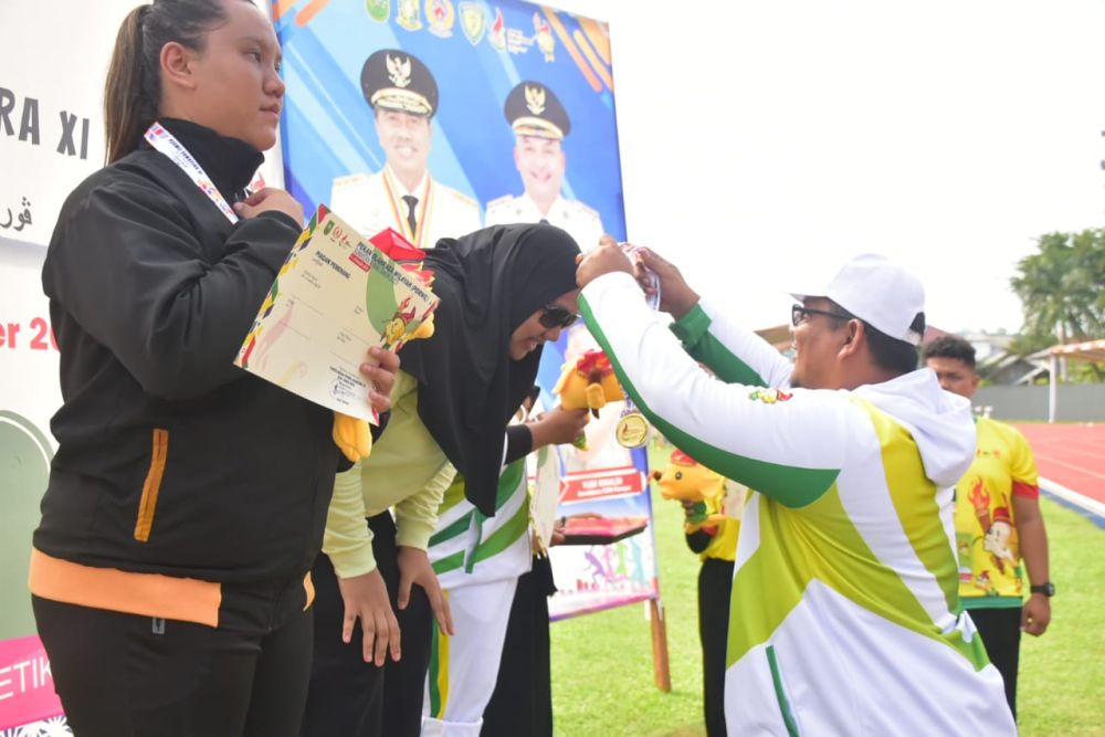 Riau Sabet Emas dan Perunggu dari Nomor Lontar Martil Putri Cabang Olahraga Atletik