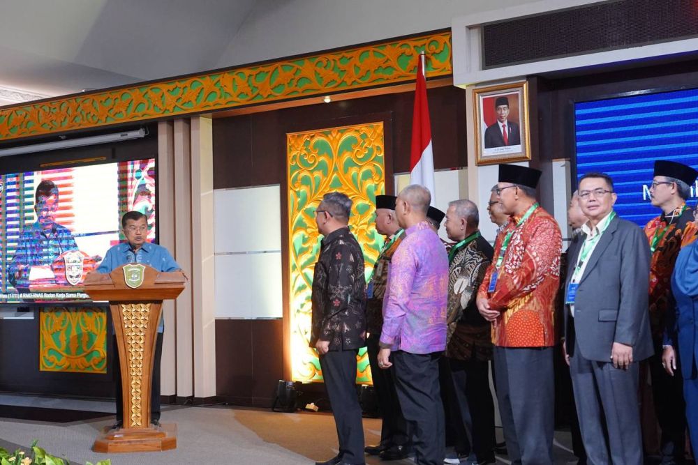 Jusuf Kalla Ajak Universitas Dorong Generasi Muda Kembangkan Dunia Bisnis