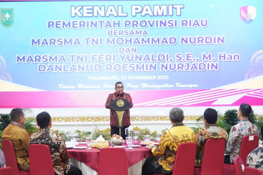 Malam Kenal Pamit Danlanud Roesmin Nurjadin, Plt Gubri Menyinggung Karhutla