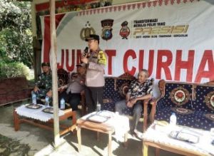 Polresta Pekanbaru Gelar Jumat Curhat di Kelurahan Tebing Tinggi Okura
