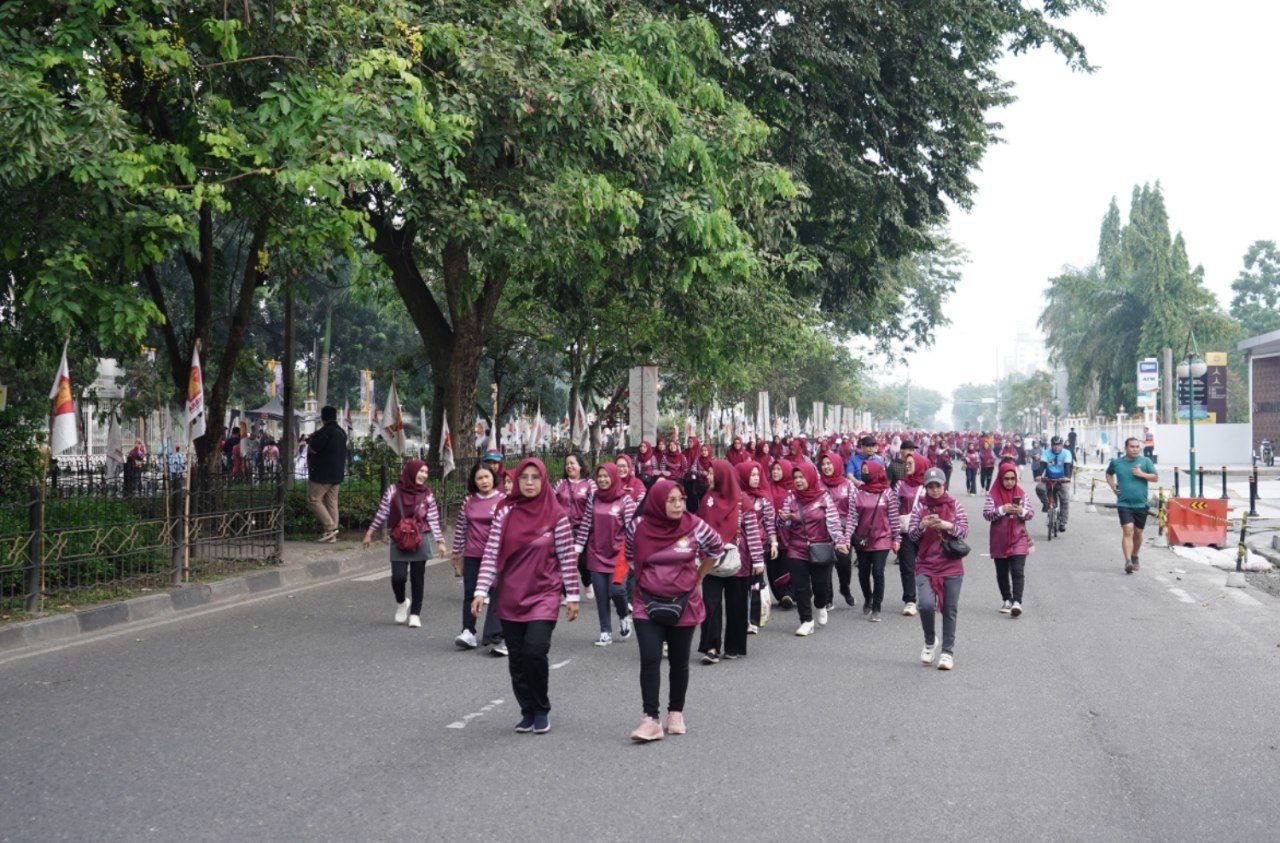 Peringatan HUT ke 24, DWP Riau Gelar Jalan Santai dan Senam Sehat