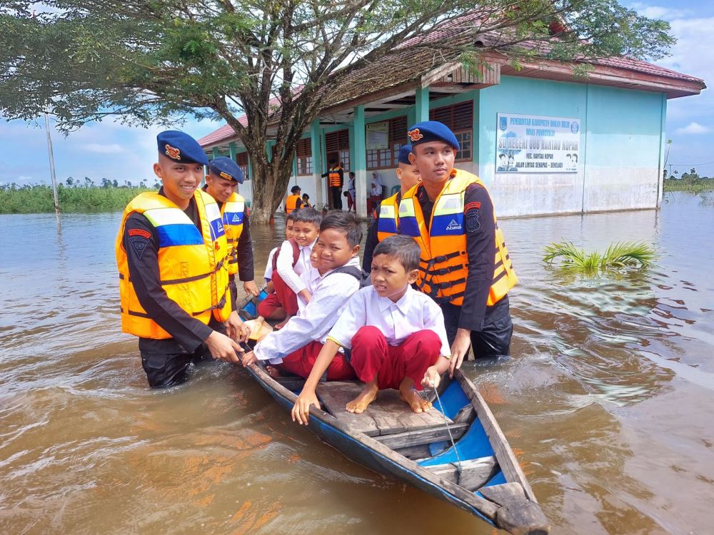 Pemprov Riau Minta Daerah Terdampak Banjir Tetapkan Status Siaga Darurat