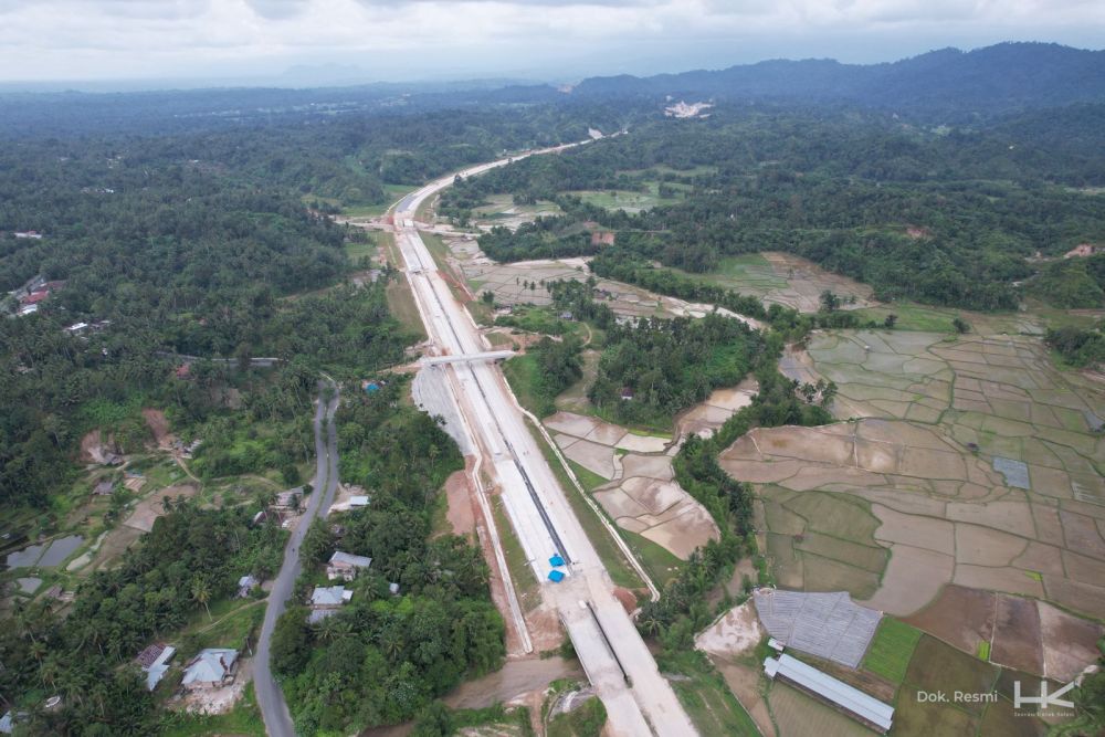 HK Targetkan Jalan Tol Trans Sumatera di Riau dan Sumbar Terhubung 2024