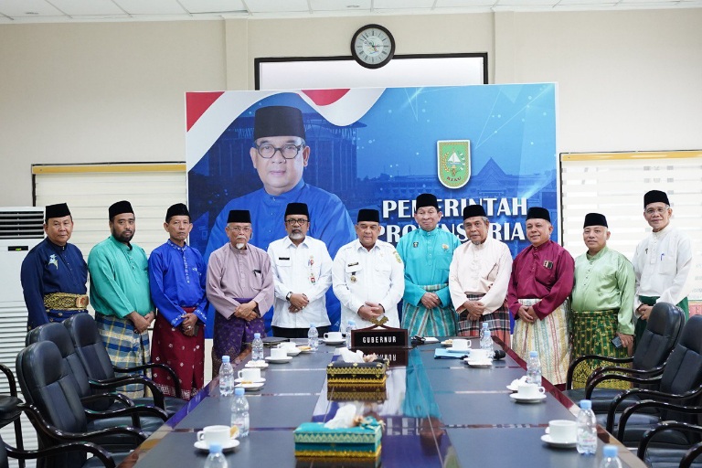 LAMR Riau Dukung Langkah Gubri Selesaikan Konflik PT. SIR