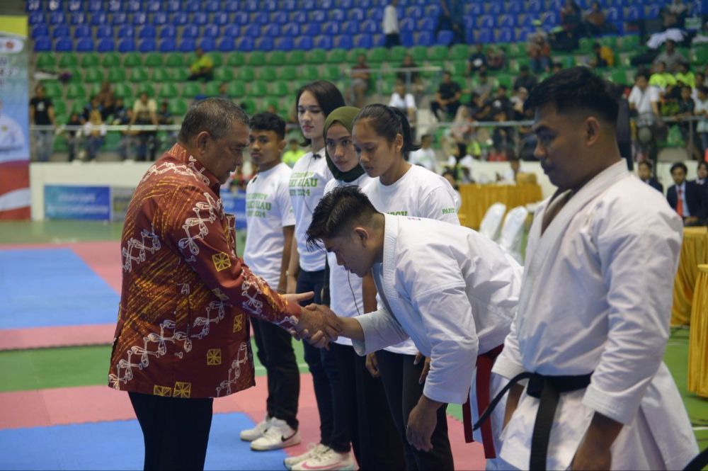 Gubri Edy Nasution Buka Kejurprov Karate FORKI Riau 2024