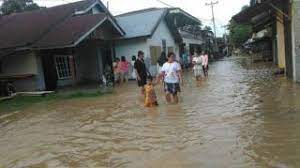 Pemprov Riau Pastikan Ketersediaan Sembako di 10 Daerah Terdampak Banjir Aman