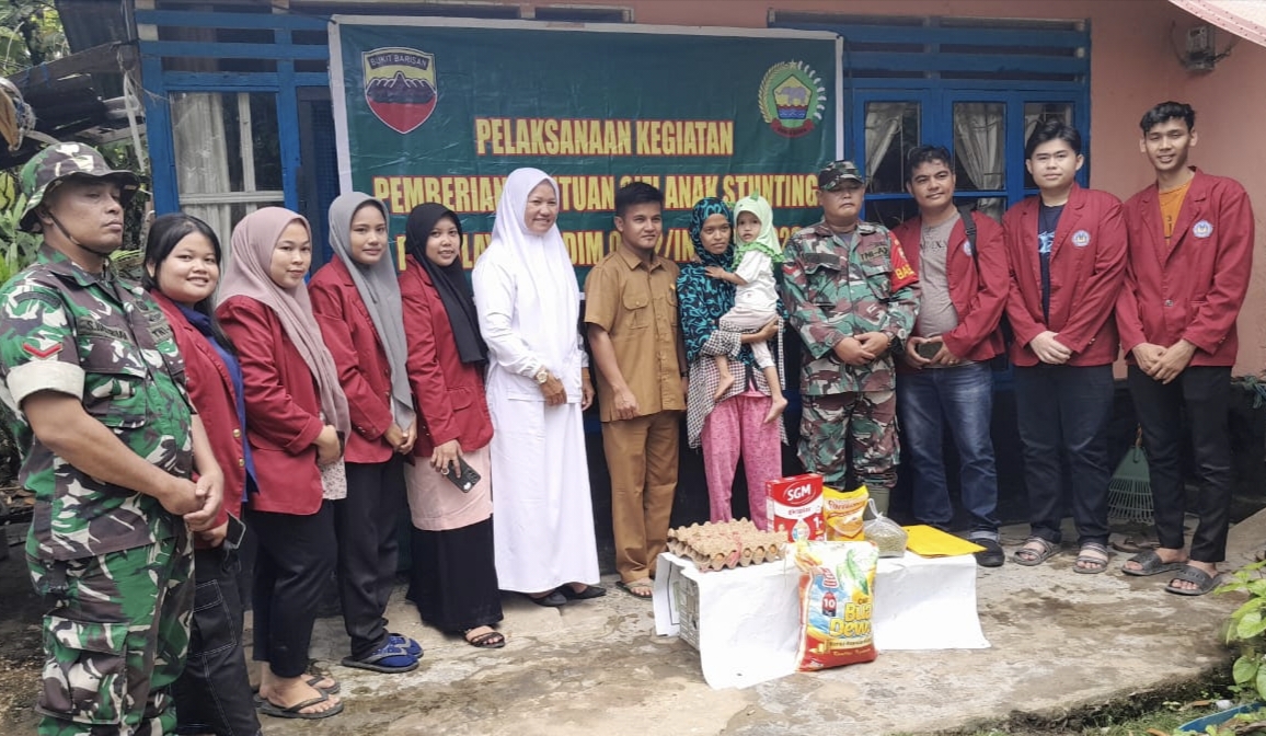 Koramil 01/Rengat Inhu Salurkan Bantuan Gizi Kepada Anak Stuntting di Kampung Pulau Inhu 