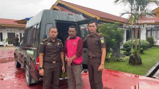 Kades Tanjung Sari Resmi Ditahan Kejari Inhu