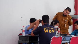 Jemput Bola, 558 Warga Binaan Rutan Kelas I Pekanbaru Lakukan Pendataan dan Perekaman 