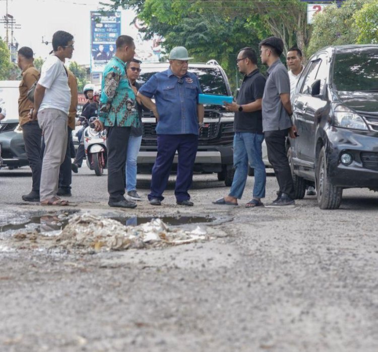 Segera Perbaiki Jalan Rusak di Pekanbaru, Pj Gubri Minta Dukungan Masyarakat