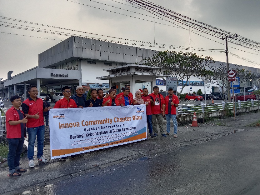 ICCR Bagikan Ratusan Paket Sembako untuk Warga Sidomulyo Barat Tuah Madani�