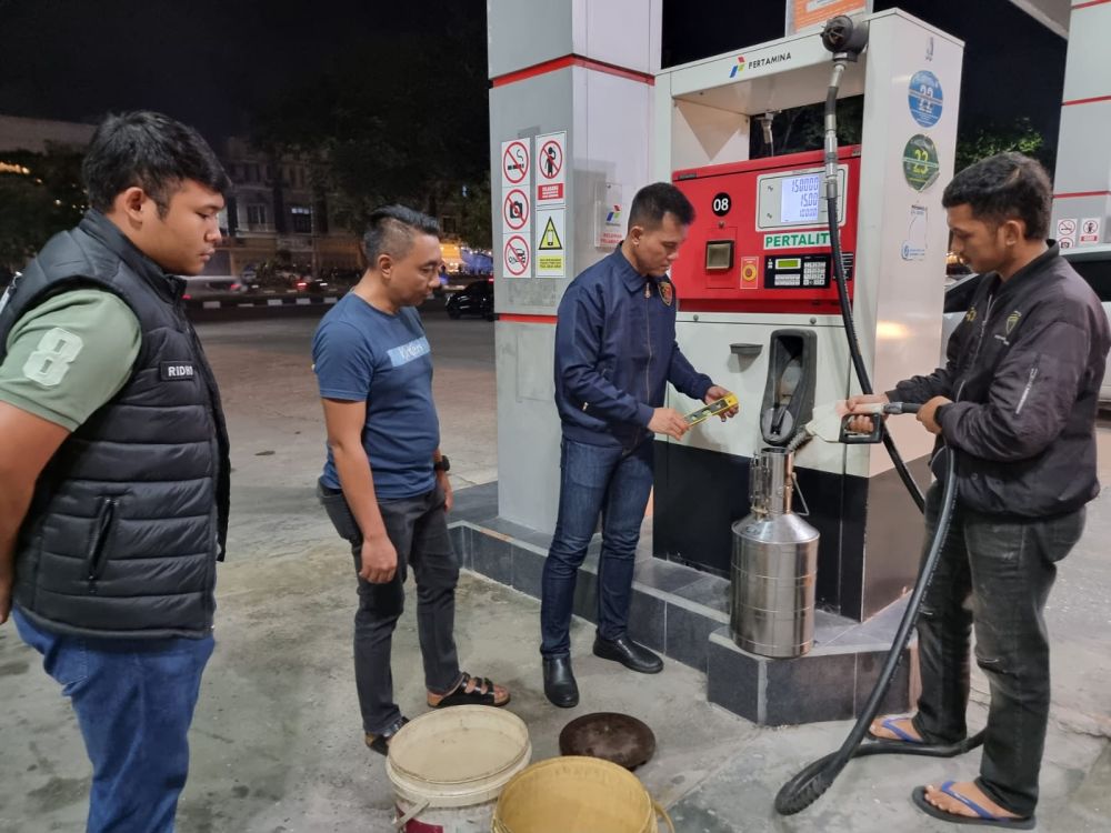 Polisi di Pekanbaru Cek Kecurangan di SPBU