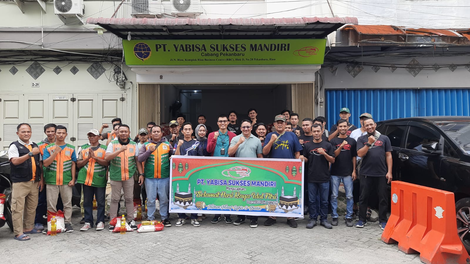 1.200 Jukir di Kota Pekanbaru Dapat Paket Sembako jelang Lebaran 2024