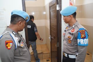 Puluhan Personel Ditresnakoba Polda Riau Tes Urin, Ini Hasilnya