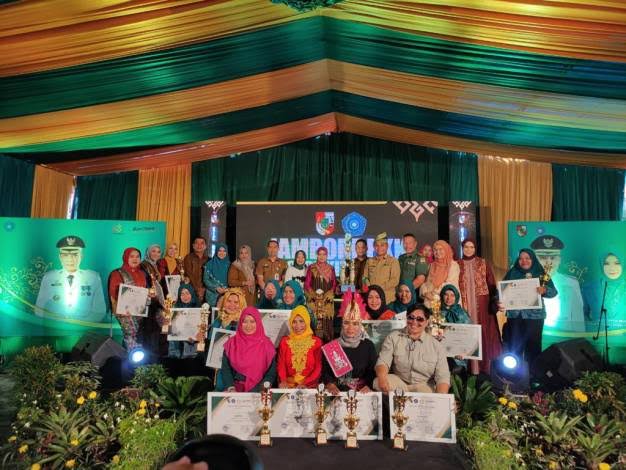 Kecamatan Bukit Raya Raih Juara Umum Jambore PKK Tingkat Pekanbaru Tahun 2024