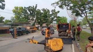 Tindak Lanjuti Arahan Pj Gubri, PUPR Riau Tutup Ribuan Jalan Berlubang di Pekanbaru