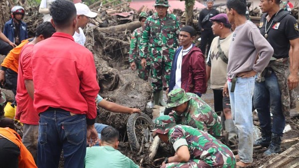 Kabar Duka! Korban Meninggal Akibat Banjir Bandang di Sumbar Jadi 27 Orang