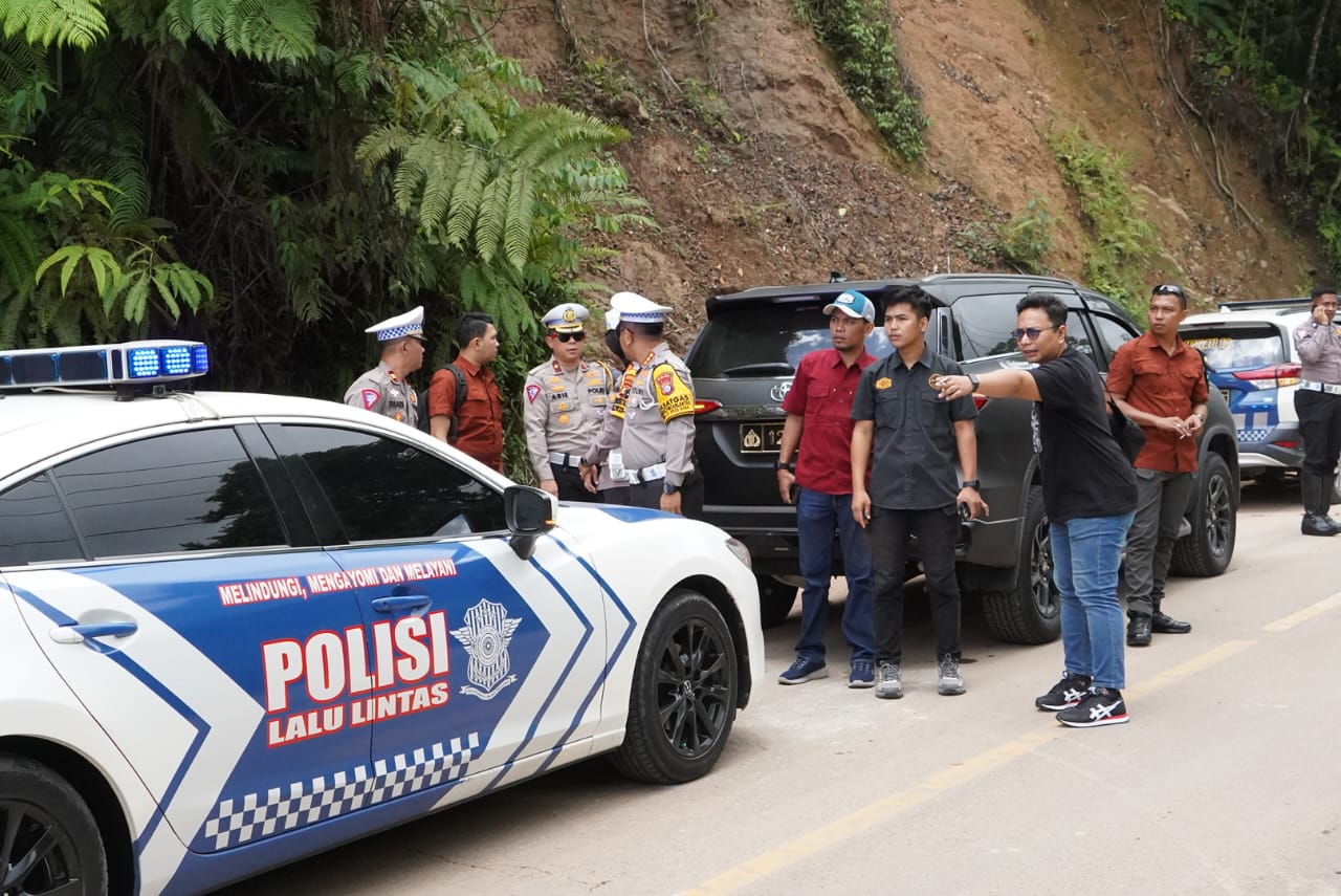 Cek Langsung Rute Riau-Sumbar Pasca Longsor, Ini Pesan Polda Riau