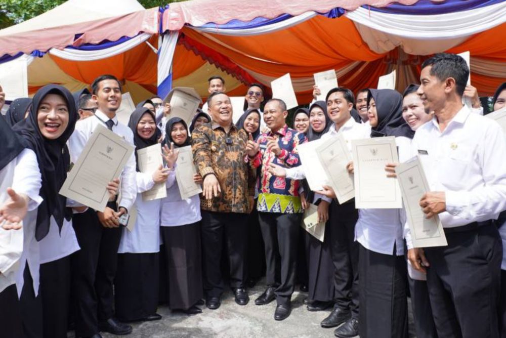 Begini Kisah Guru Honorer di Bengkalis Usai Menerima SK PPPK dari Pj Gubri SF Hariyanto