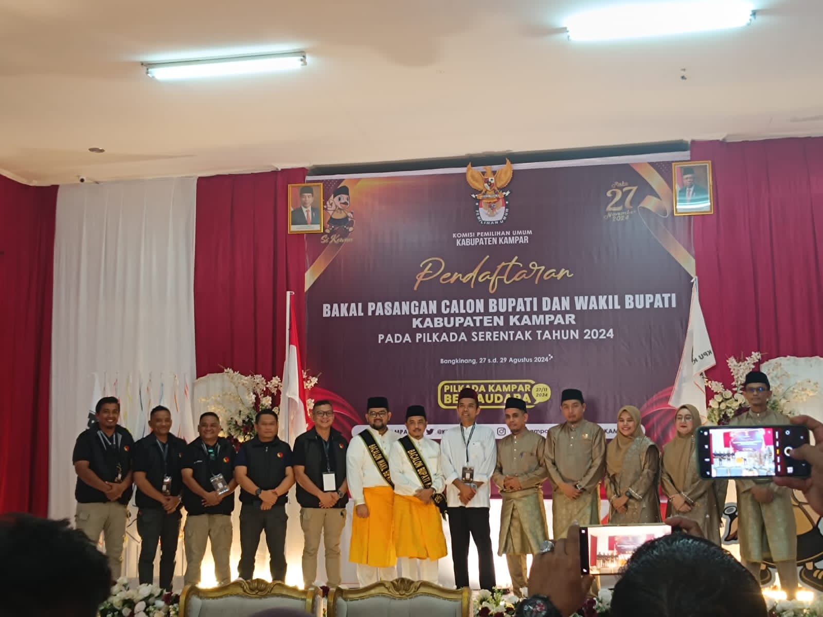 UAS Dampingi Pasangan Repol-Ardo Daftar di KPU�