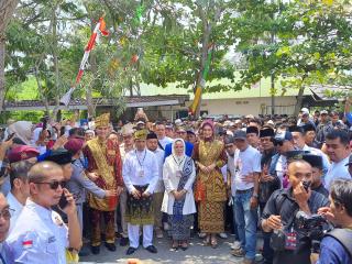 Daftar ke KPU Pekanbaru, Uun Minta Masyarakat Jauhi Kejahatan Money Politik
