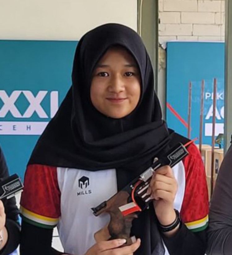 Sisihkan Atlet Tuan Rumah, Penembak Riau Asyifa Raih Medali Emas Kedua