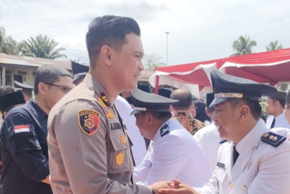 7 Kades dan BPD di Langgam Resmi Dikukuhkan, Diminta Netral dan Sukseskan Pilkada 2024