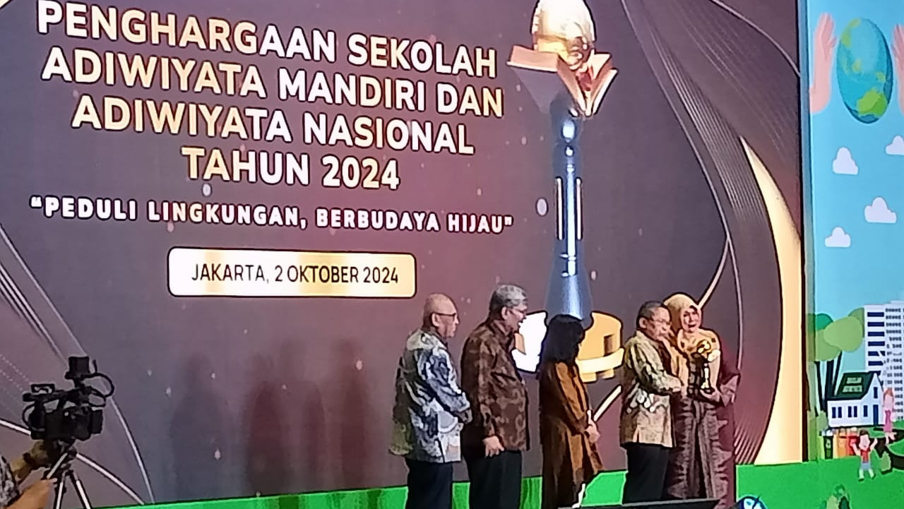 Termasuk dari Siak, 53 Madrasah Raih Penghargaan Adiwiyata dari Kementerian LHK