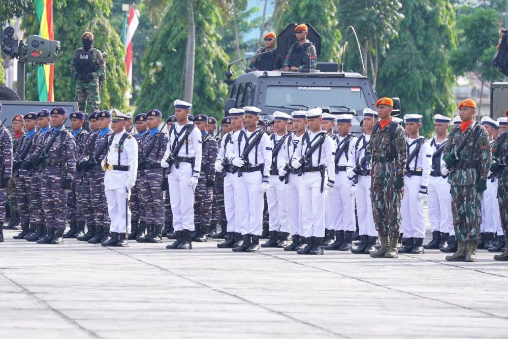 Pj Gubri Ikuti Peringatan HUT Ke-79 TNI Degan Khidmat