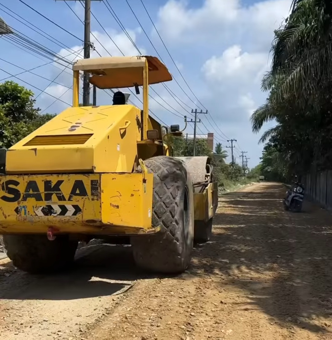 Terus Digesa, Overlay Jalan Bangau Sakti Tuntas Akhir Bulan November Ini