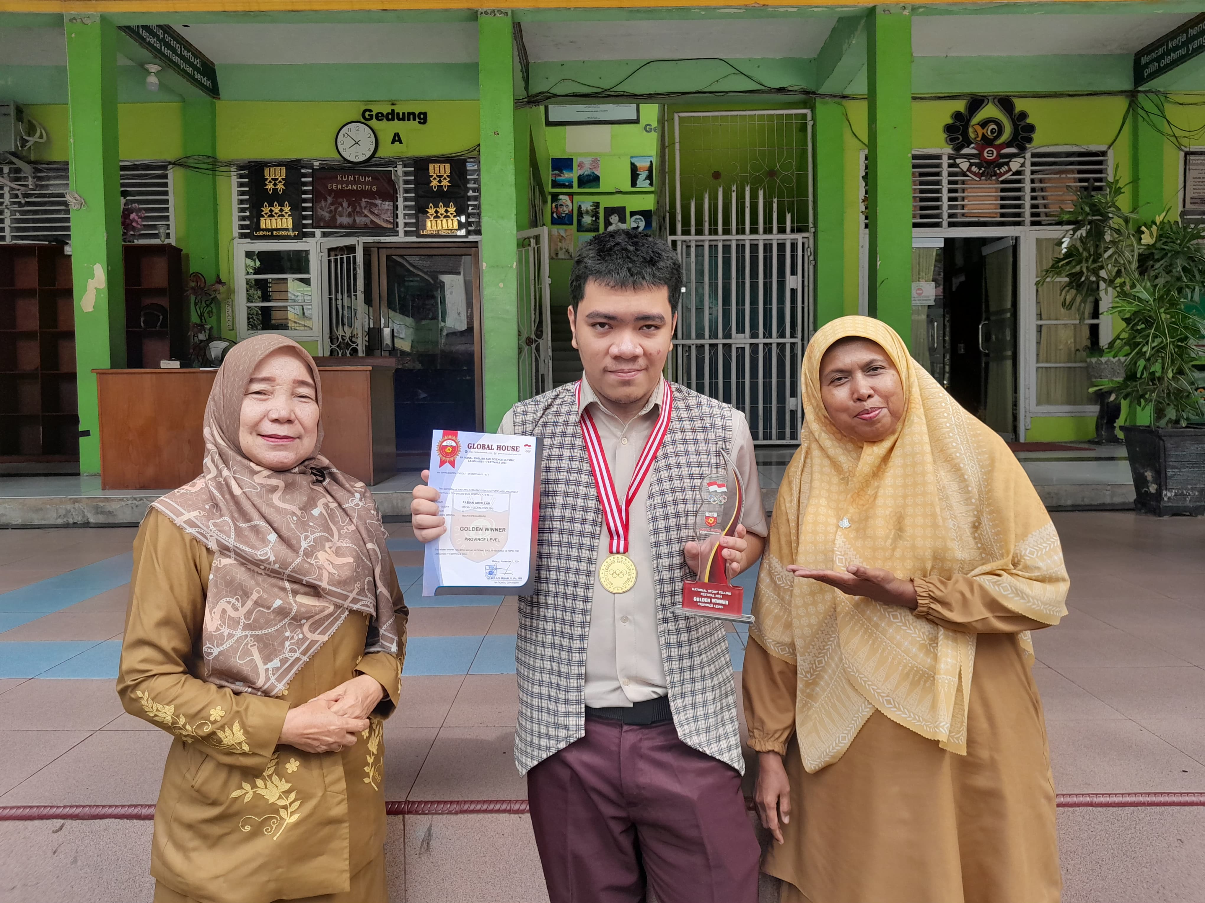 National English and Science Olympic Langue-IT Festival 2024: SMAN 9 Pekanbaru Raih Prestasi