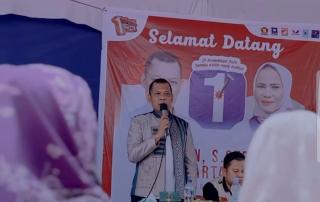 Muflihun; Terima Saja Handuk, Gamis dan Kain Sarungnya, Coblos di TPS Nomor 1