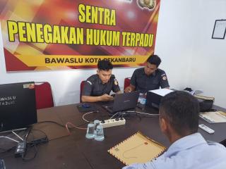 Ketua DPAC Demokrat Rumbai Barat Dilaporkan Kasus Dugaan Money Politik Ke Bawaslu Pekanbaru