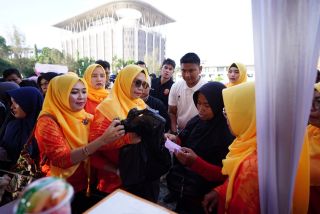 Antusiasme Tinggi, Pasar Murah HUT DWP Riau Jadi Pusat Perhatian