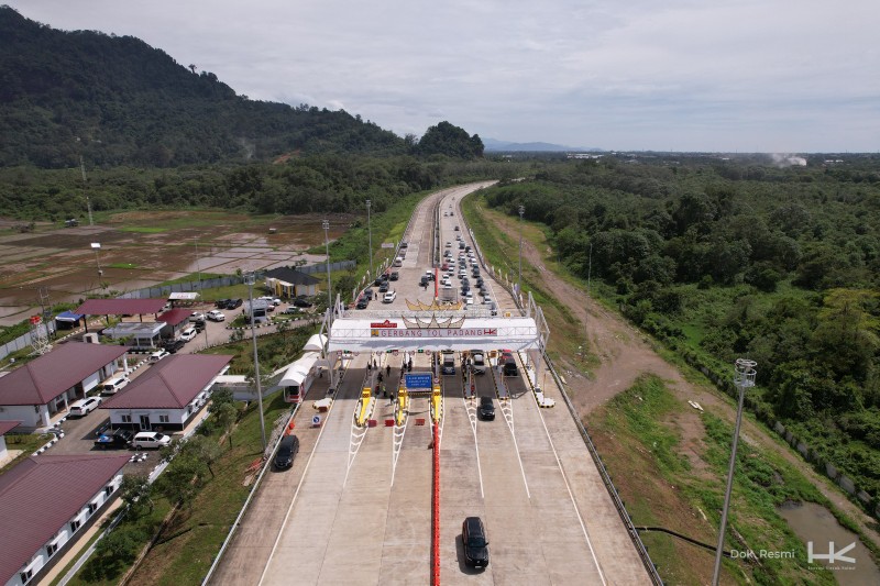 Hari Pertama Dibuka, 2.813 Kendaraan Melintasi Tol Padang-Sicincin