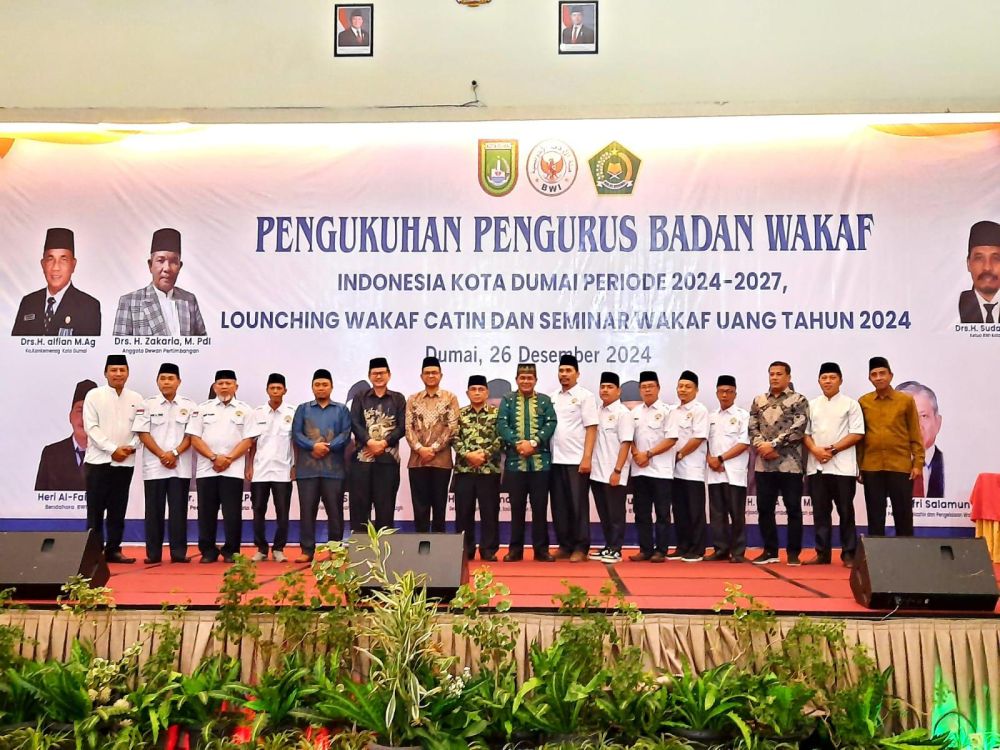 Pengukuhan Pengurus BWI Kota Dumai, Kakan Kemenag Dukung Pengelolaan Wakaf yang Lebih Baik