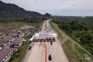 Hari Pertama Dibuka, 2.813 Kendaraan Melintasi Tol Padang-Sicincin