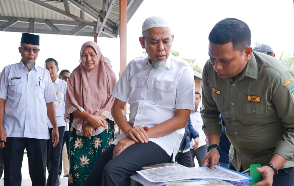 Wako Dumai Tinjau Progres Penataan Kawasan Bantaran Sungai Dumai