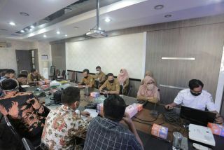 Diskominfotik Riau Terima Kunjungan DPRD Kabupaten Agam