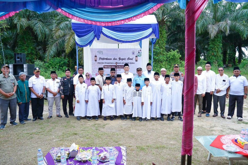 Wako Paisal Buka Lomba dan Bazar Amal Pesantren Al Imam As Syafii