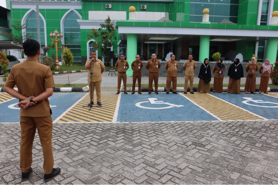 Pj Wako Roni Rakhmat Apel Bersama di RSD Madani Pekanbaru 