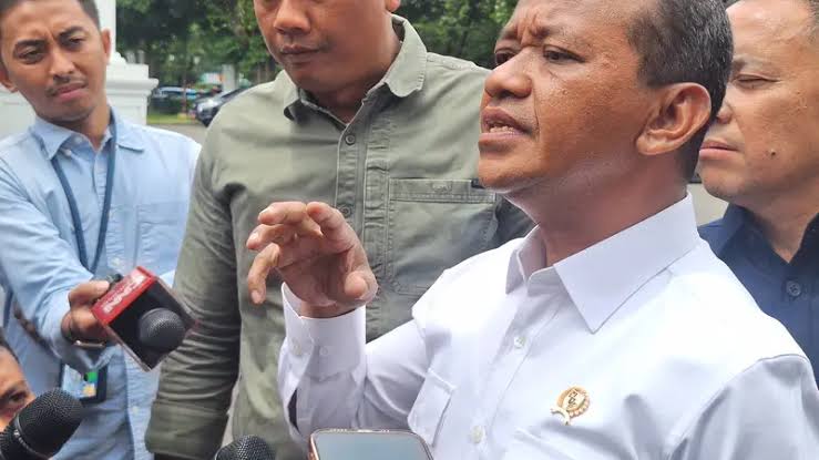 Tegas! Menteri ESDM Bahlil Lahadalia Ancam Cabut Izin Pangkalan LPG Nakal