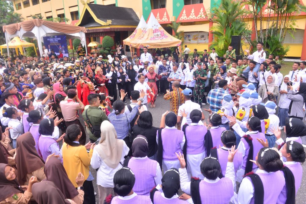 LKBB Meriahkan UYC 2025 Unilak, Buktikan Generasi Z Tangguh dan Disiplin
