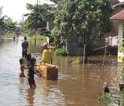 BPBD Pekanbaru Tanggap Darurat, Ratusan KK Terdampak Banjir Tertangani
