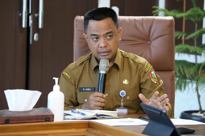 Dorong Geliat Ekonomi, BPP Pekanbaru Serahkan Alat Pengolah Sampah Plastik ke Pelaku UMKM